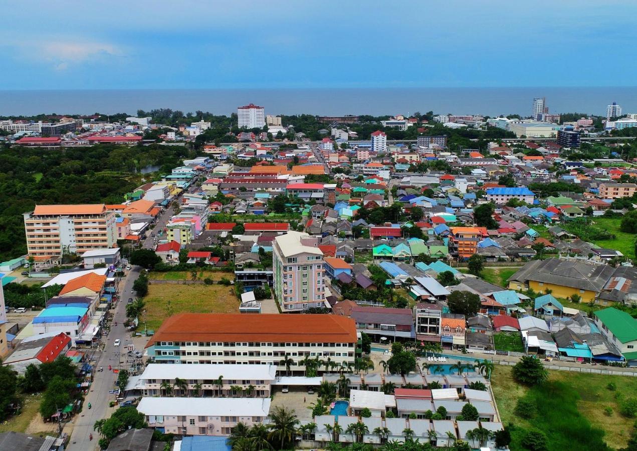 Hotel Baanloksouylokchay HHQ Esterno foto